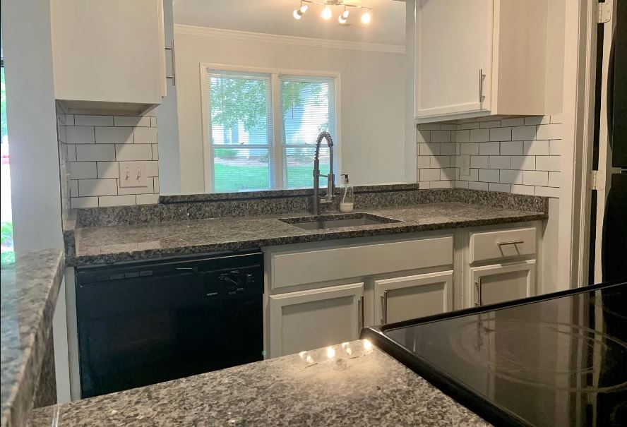 Upload Featured Image (This will be the primary image for the property listing)