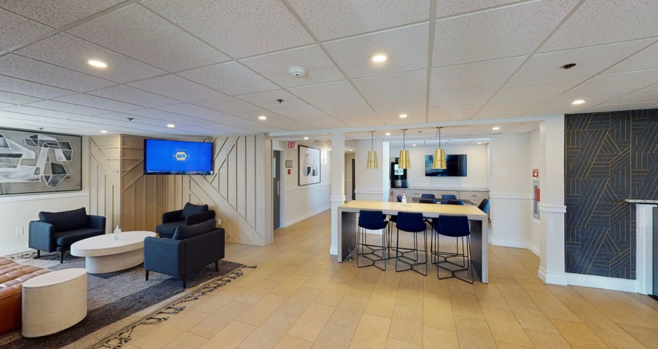 Upload Featured Image (This will be the primary image for the property listing)