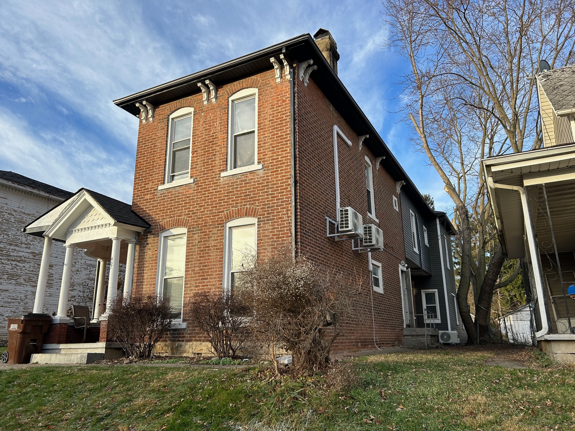 Upload Featured Image (This will be the primary image for the property listing)