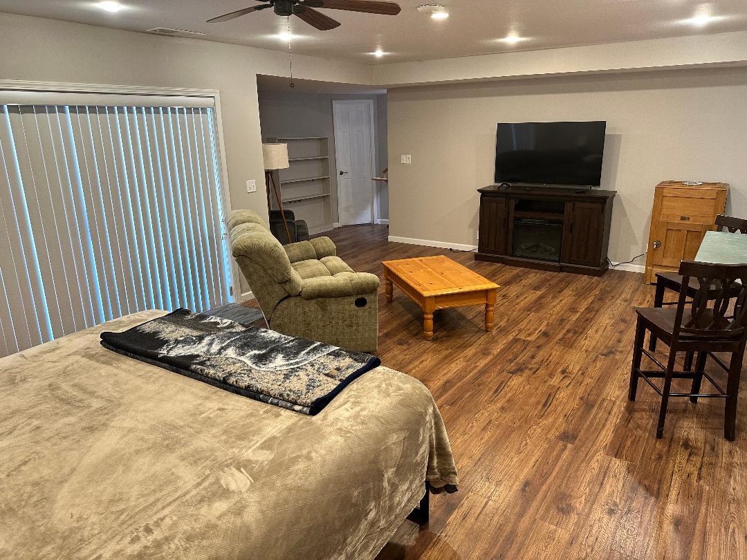 Upload Featured Image (This will be the primary image for the property listing)