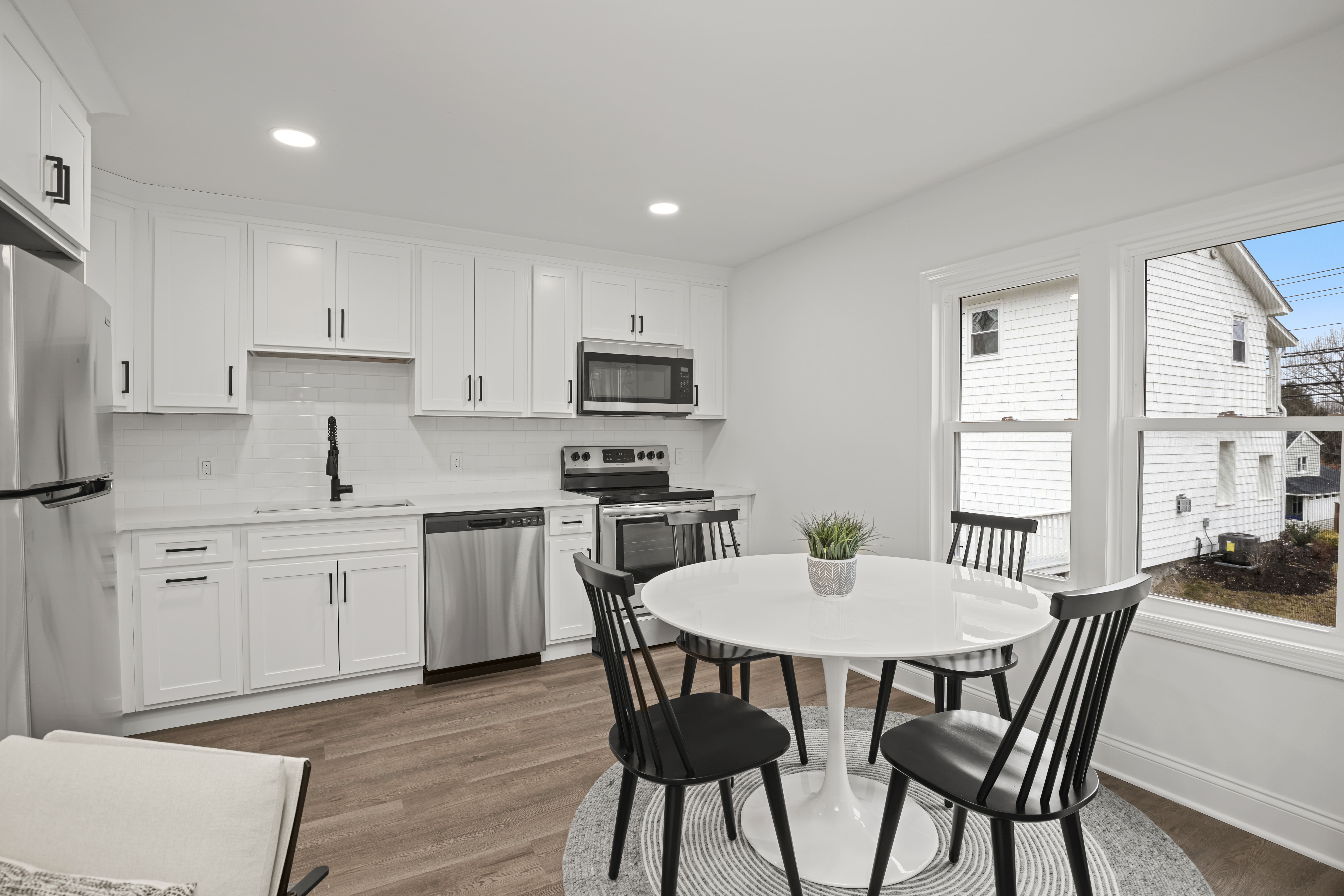Upload Featured Image (This will be the primary image for the property listing)