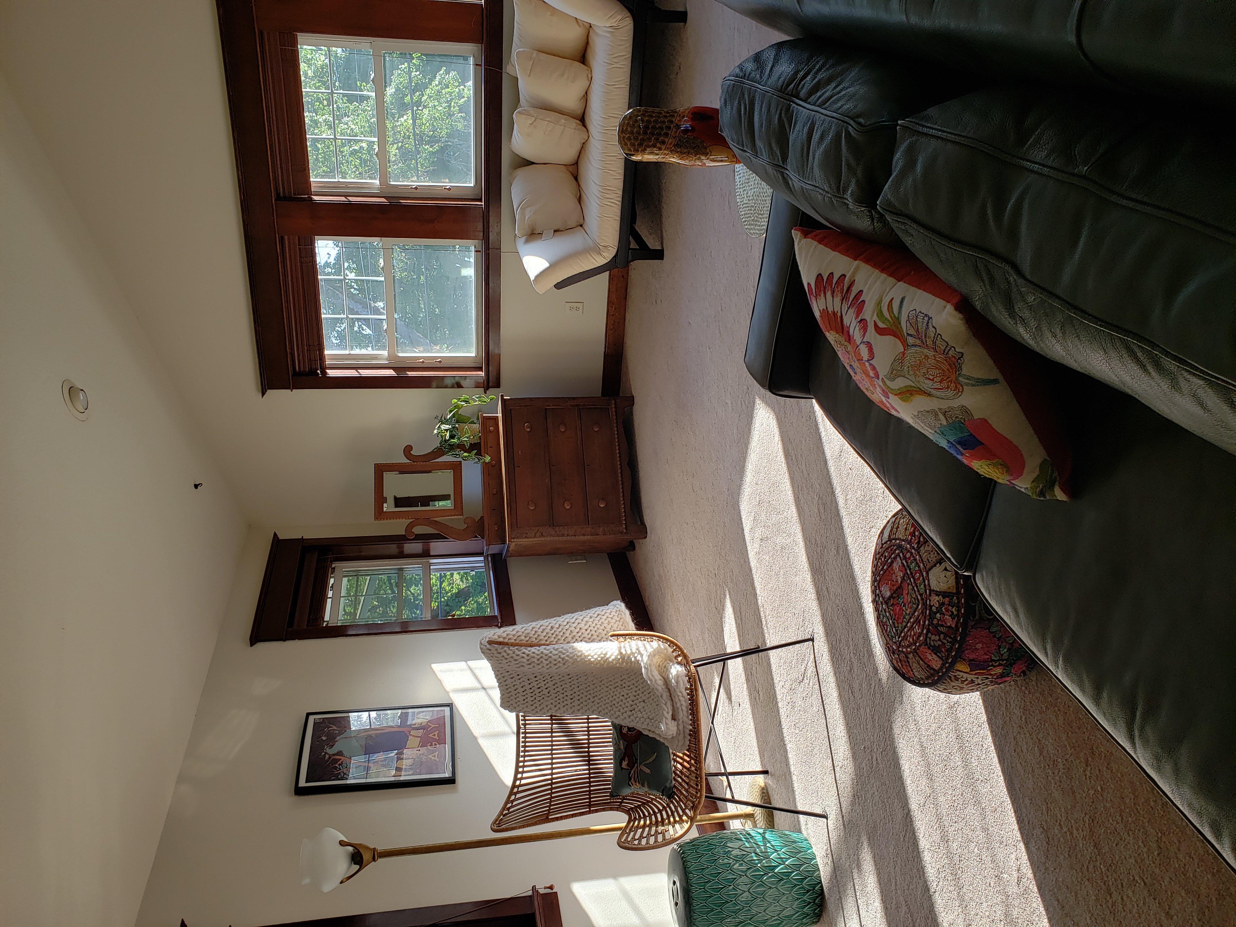 Upload Featured Image (This will be the primary image for the property listing)
