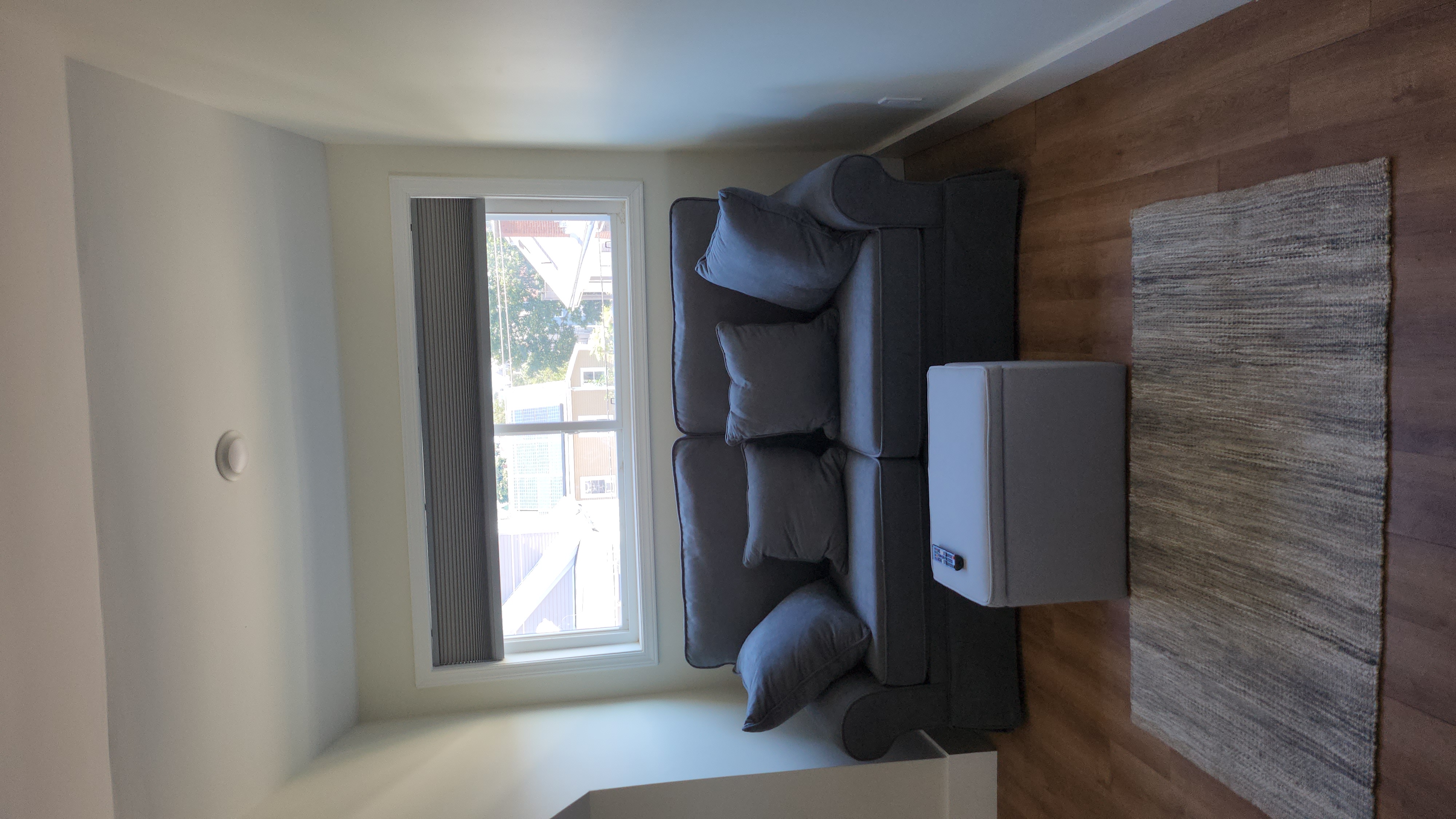 Upload Featured Image (This will be the primary image for the property listing)