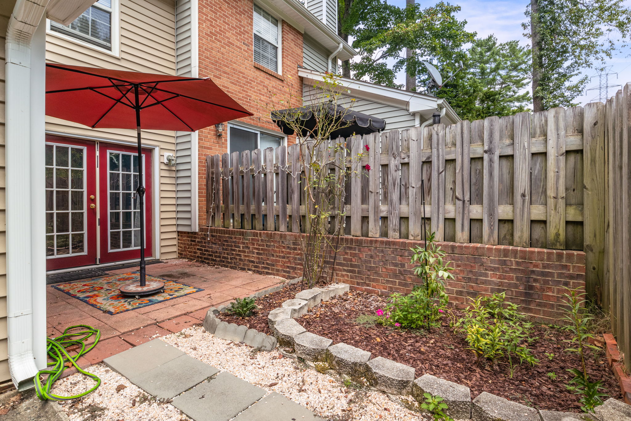 Upload Additional Photos of the Property (Interior, exterior, amenities, etc.)