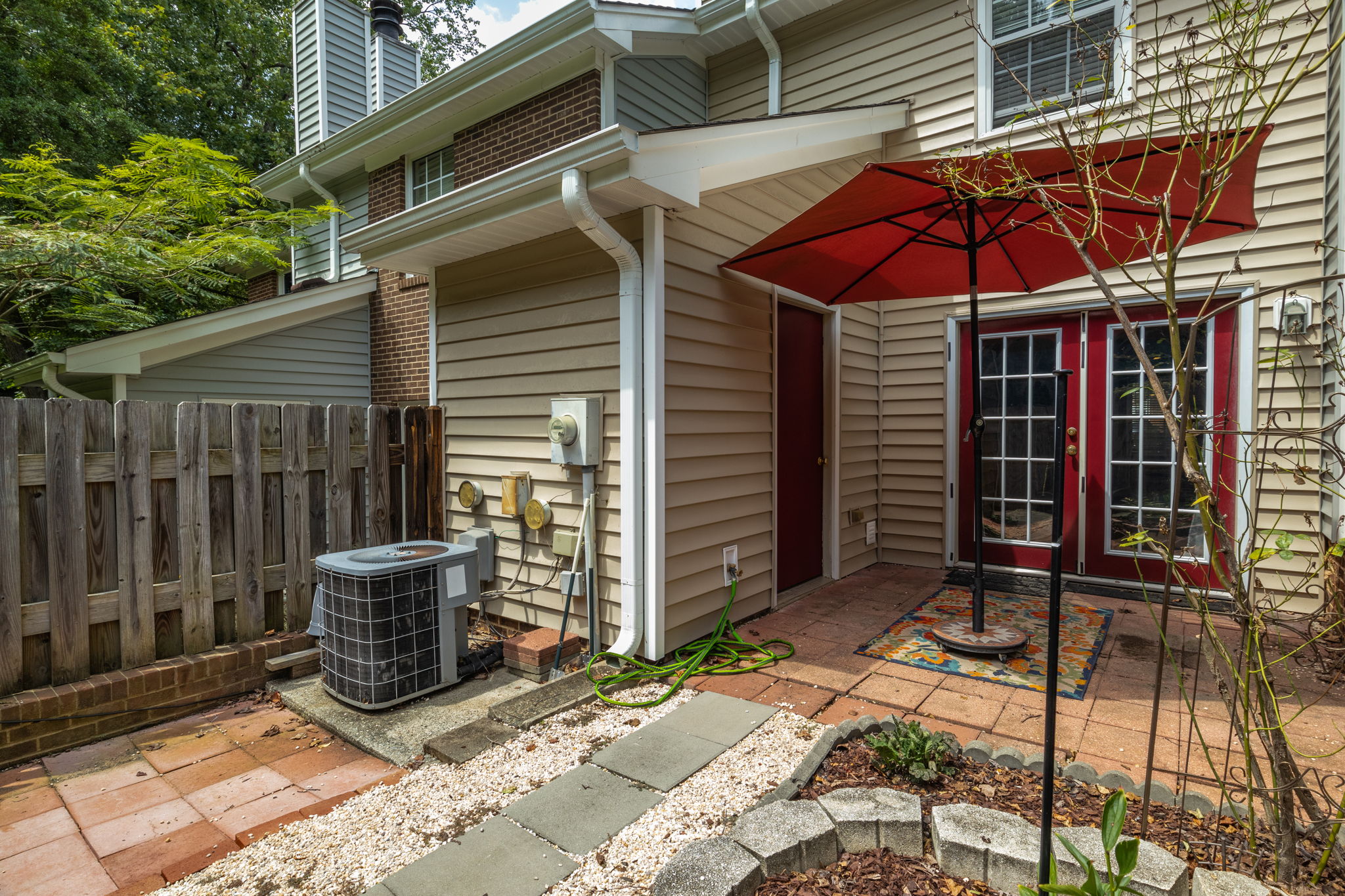 Upload Additional Photos of the Property (Interior, exterior, amenities, etc.)