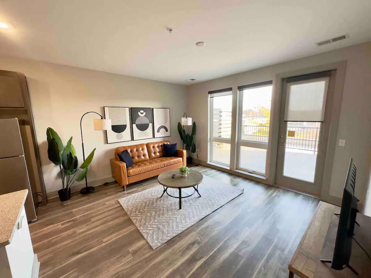 Upload Featured Image (This will be the primary image for the property listing)