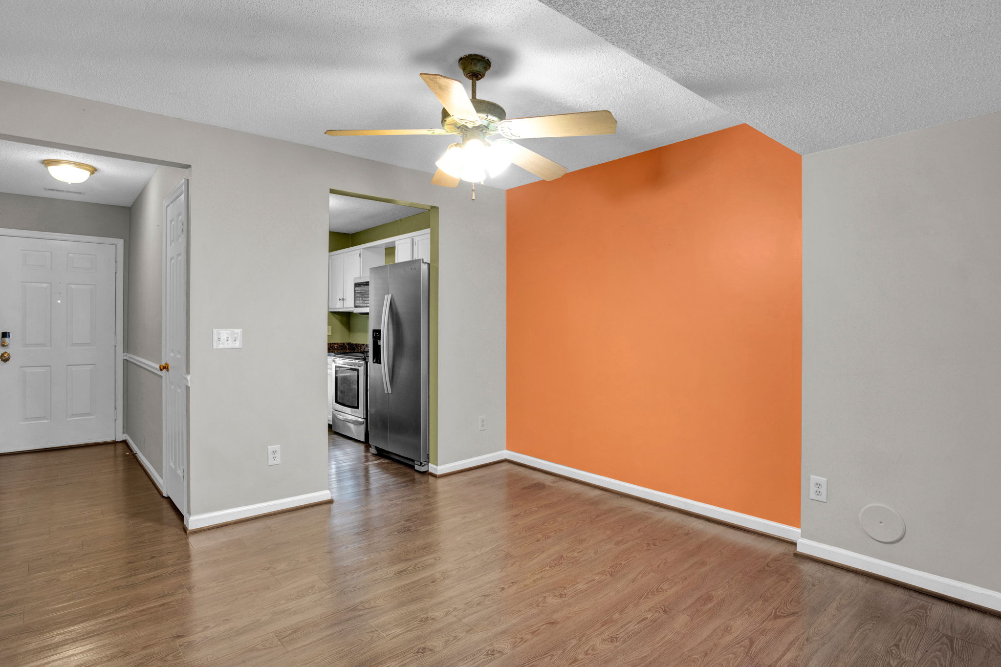 Upload Additional Photos of the Property (Interior, exterior, amenities, etc.)