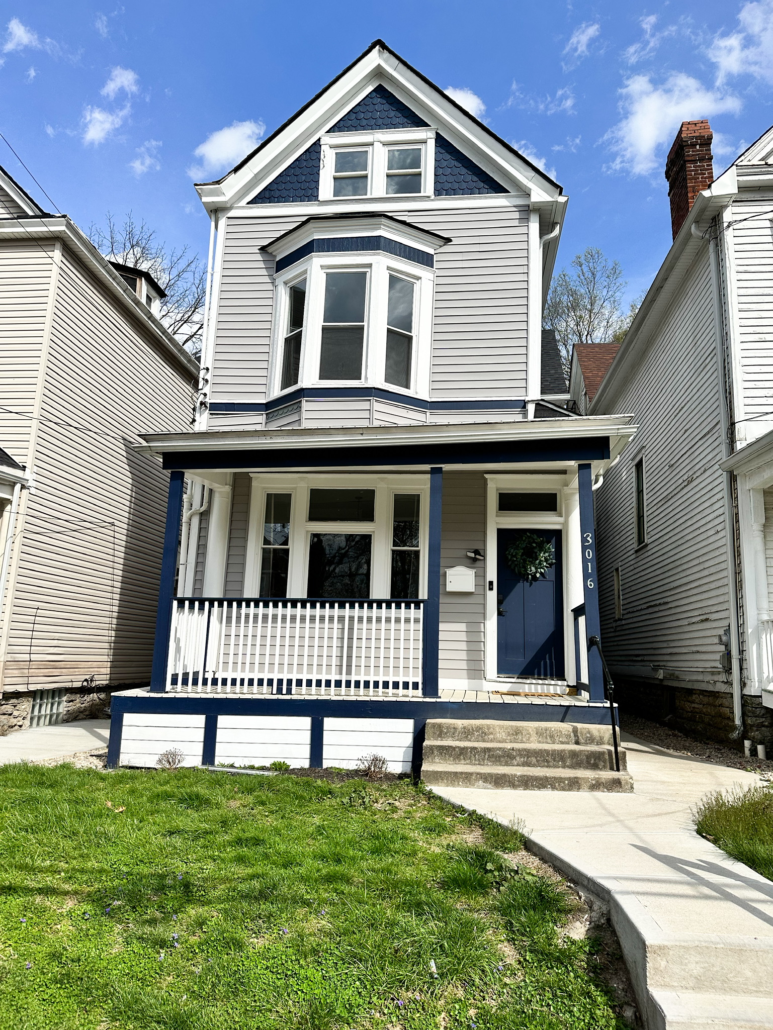 Upload Featured Image (This will be the primary image for the property listing)
