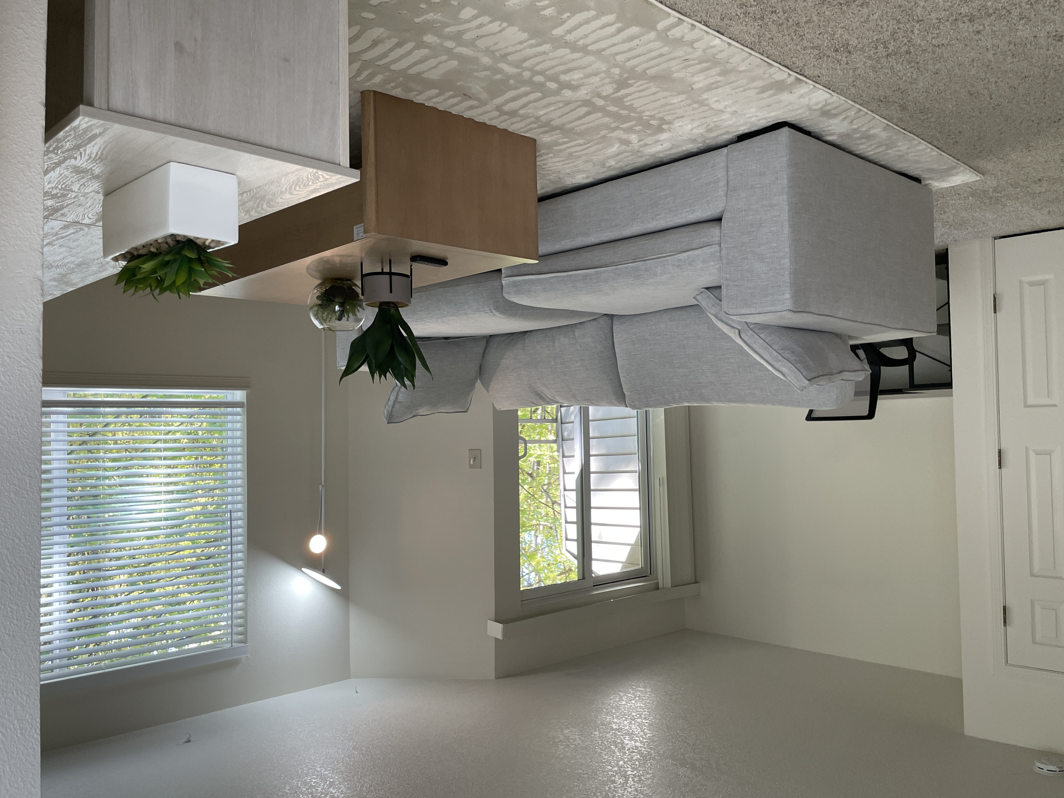 Upload Featured Image (This will be the primary image for the property listing)