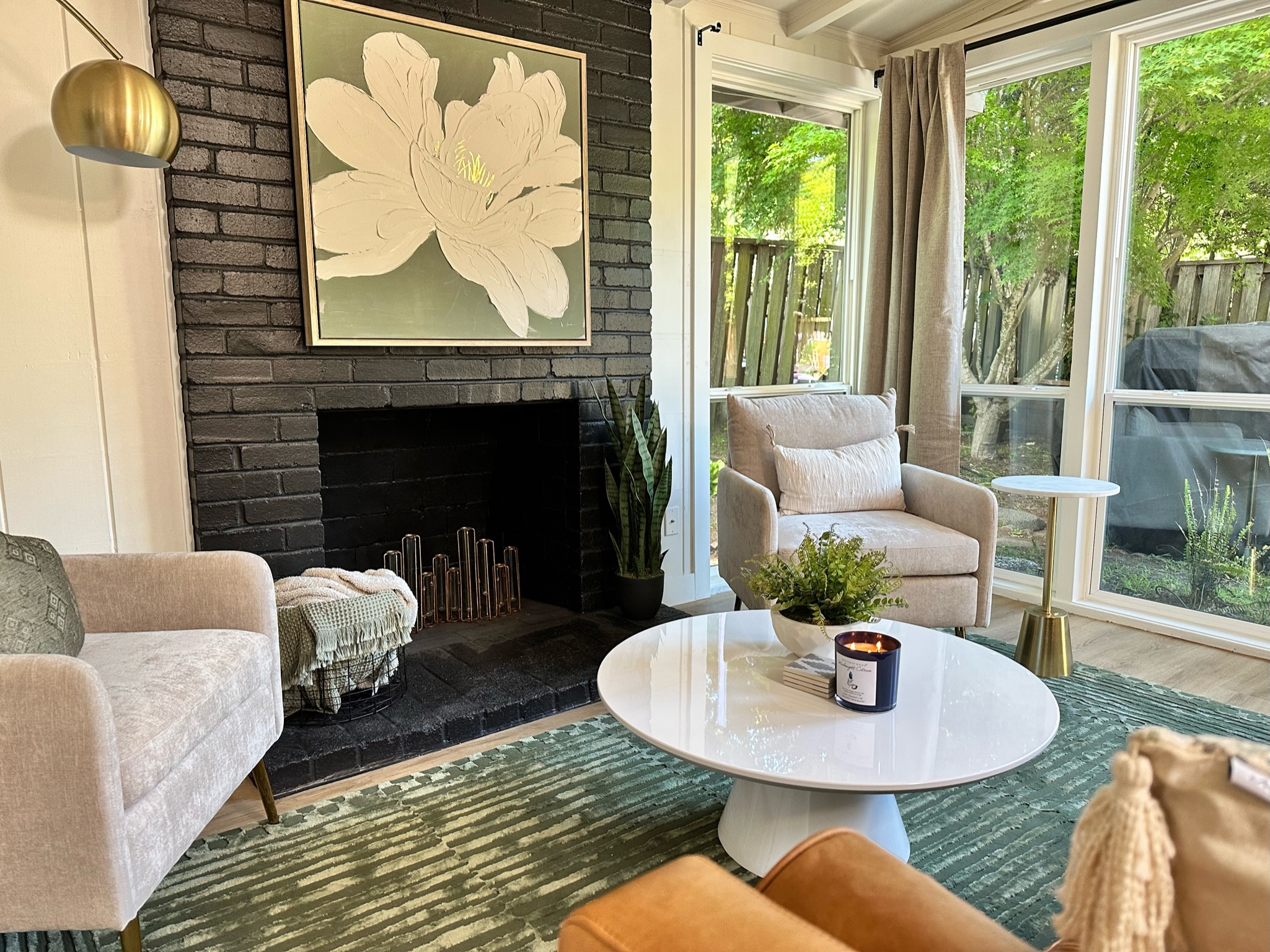 Upload Featured Image (This will be the primary image for the property listing)