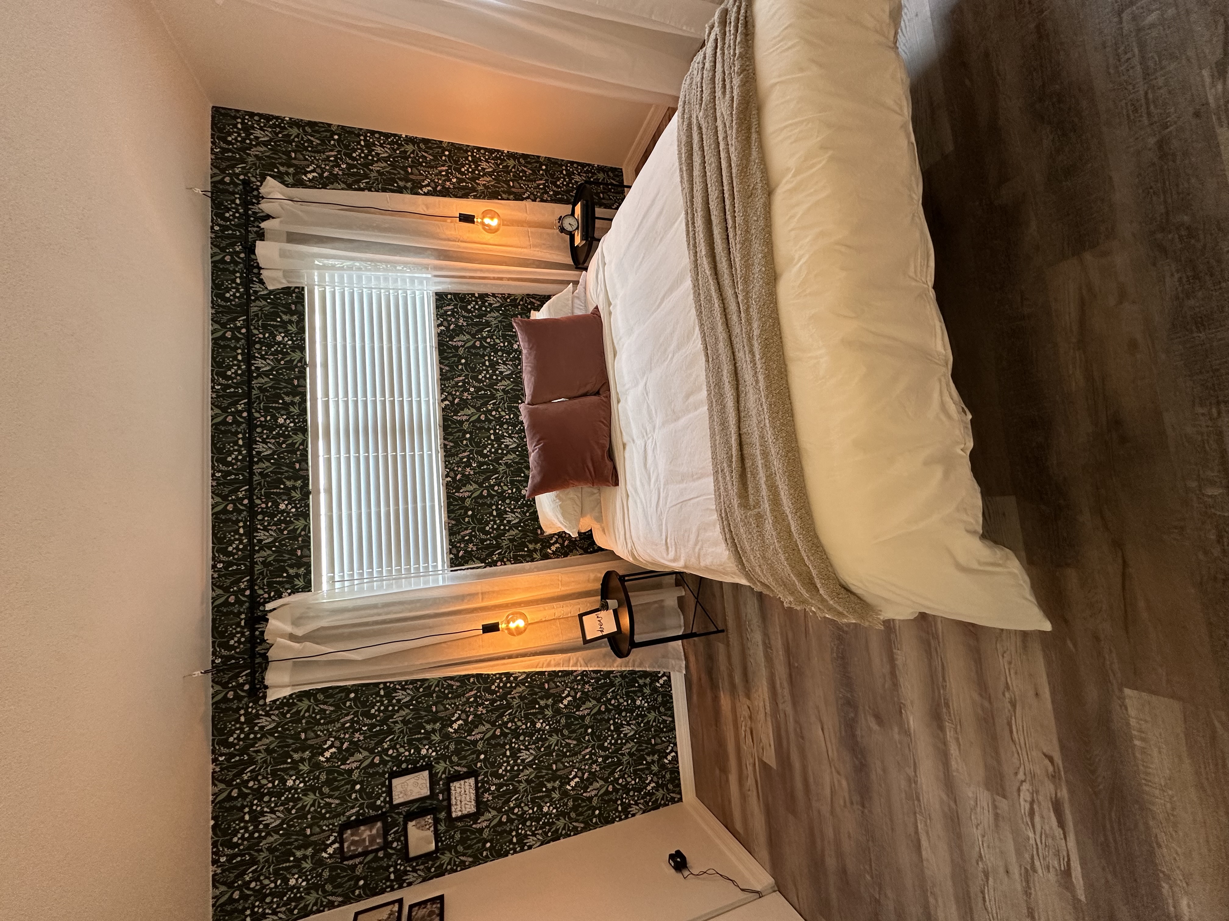 Upload Featured Image (This will be the primary image for the property listing)