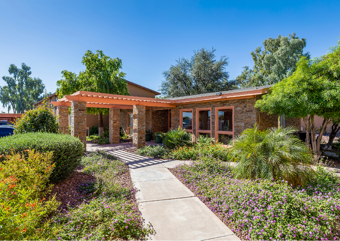 Upload Featured Image (This will be the primary image for the property listing)