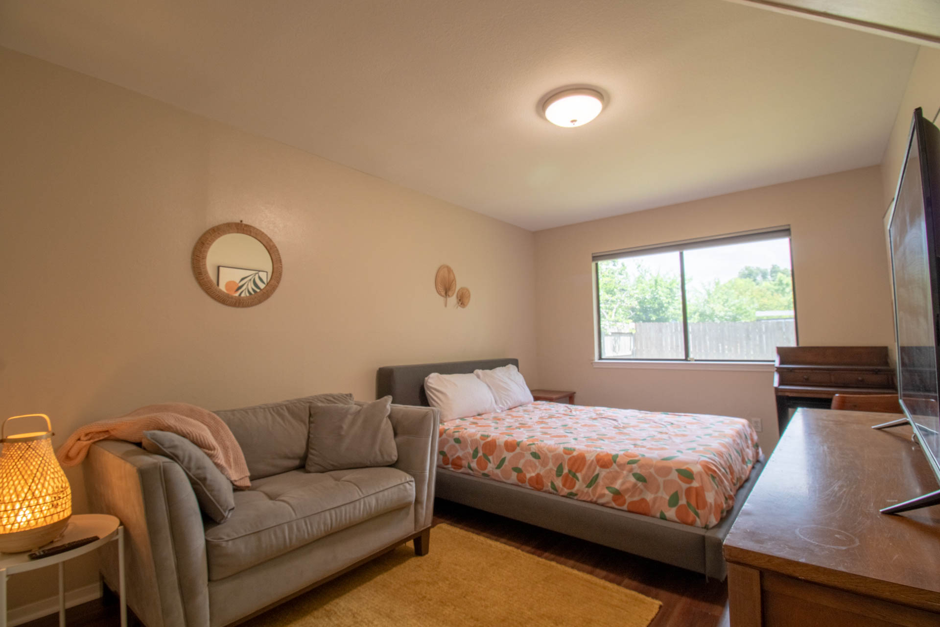 Upload Featured Image (This will be the primary image for the property listing)